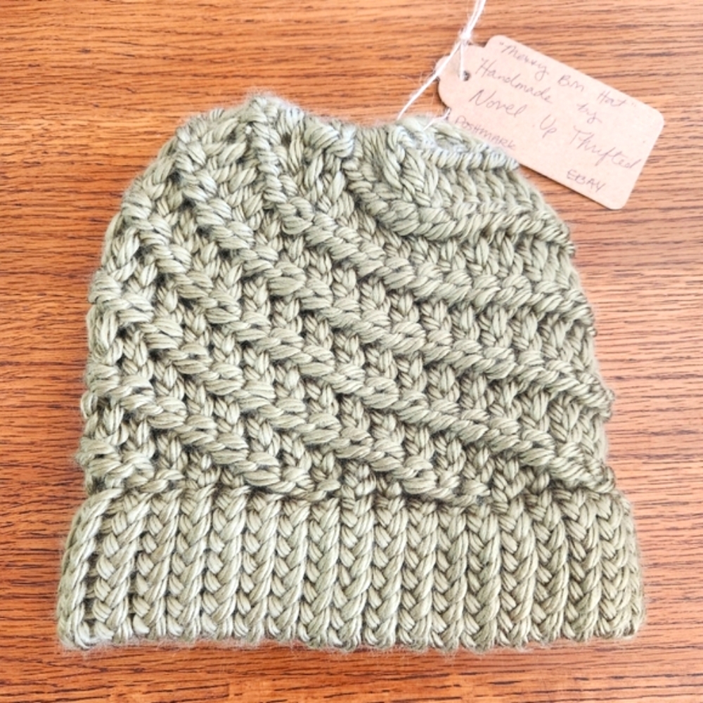 Hand Made Women's Spiral Knit Messy Bun Pony Tail Beanie in Light Earthy…